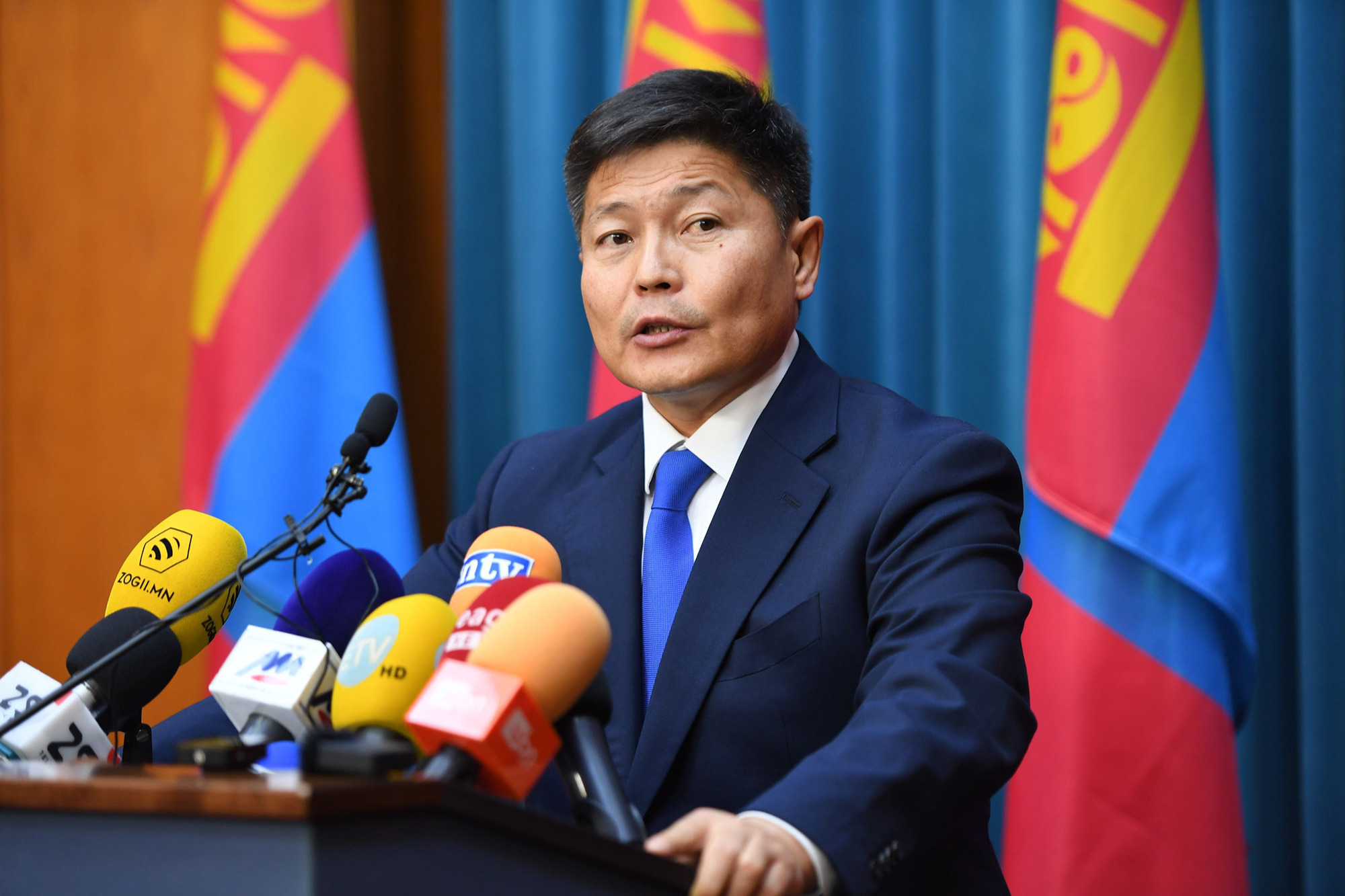 Х.Нямбаатар харвасан суманд оногддоггүй, хараал жатгад ч өртдөггүй БААТАР юм уу?